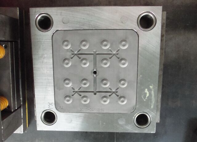 旭锦塑胶模具有限公司