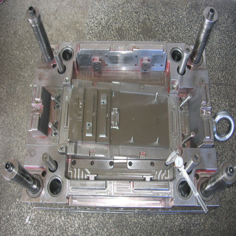 中山市旭锦塑胶模具有限公司，精密模具制造