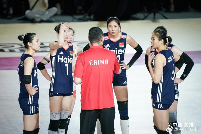 中国女排三连胜锁定F组头名 遭遇法国强敌