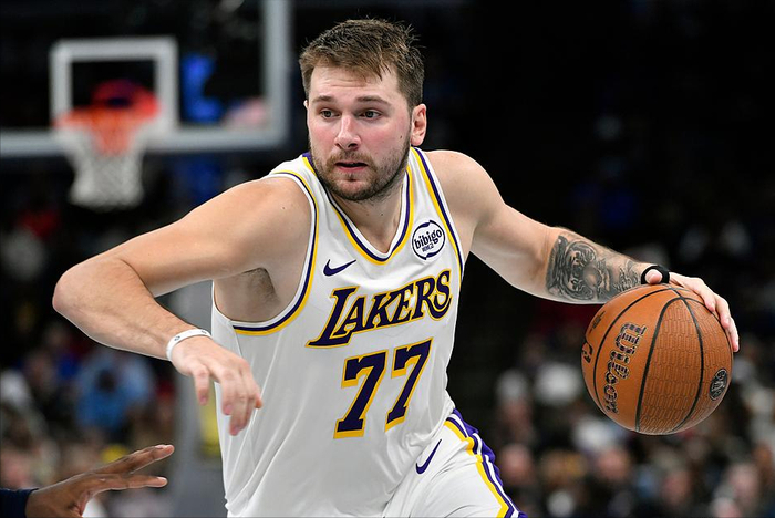 东契奇单赛季30+场次破科比纪录成湖人新王